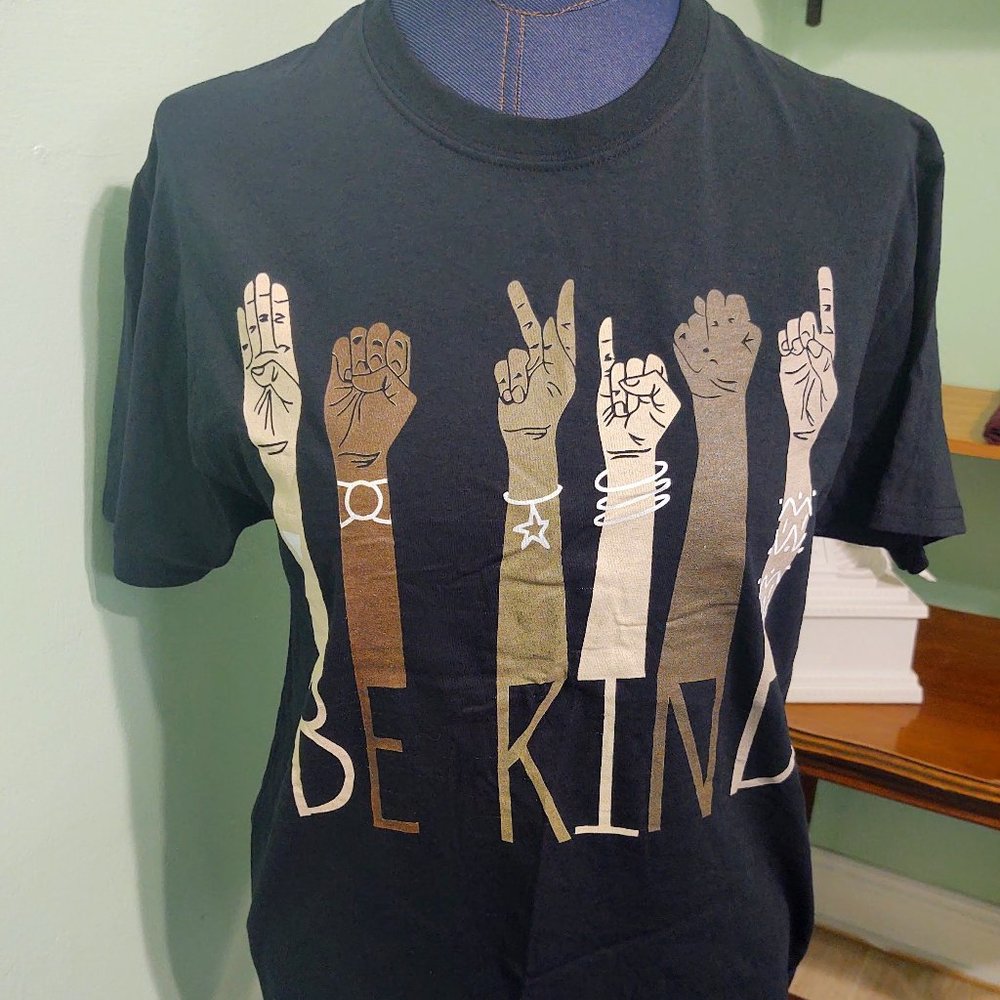 Be Kind  T-Shirt